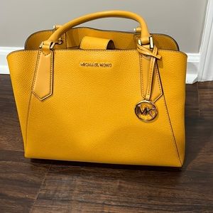 micheal kors yellow purse